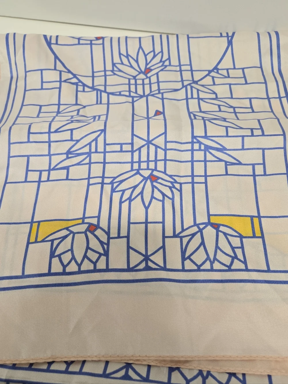 Frank‎ Lloyd Wright Signed Silk Scarf